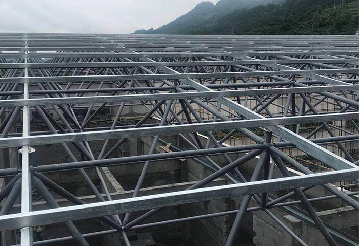 聊城仁怀冠英学校艺体楼网架